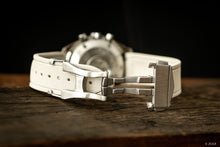 Laden Sie das Bild in den Galerie-Viewer, Offene  Faltschließe, Omega Speedmaster Moonwatch, Uhrenarmband, Gewebe-/Textil-Optik, FKM, Kautschuk, 20 mm, Beige